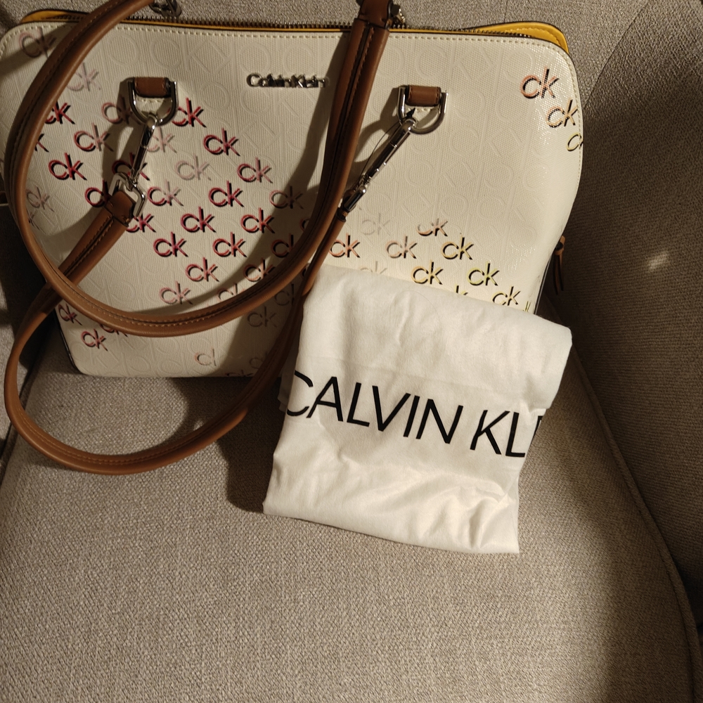 Calvin Klein Cream and Brown Women's Bag - Picture 3 of 5
